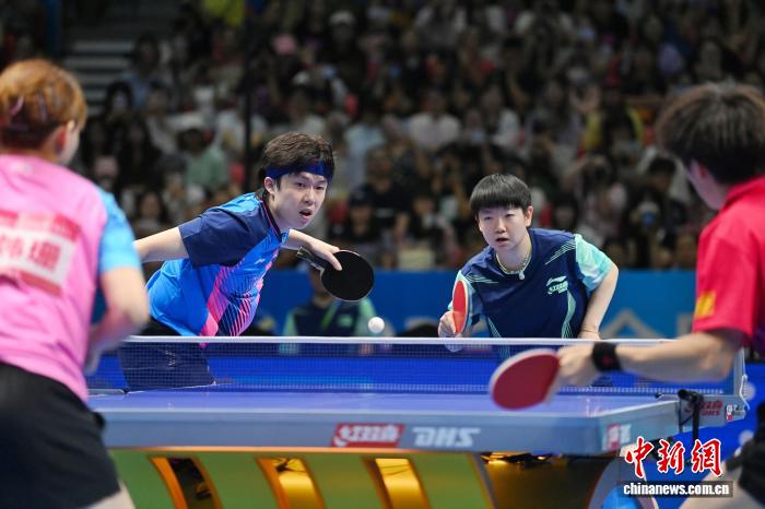 五大联赛深度解析：战术、球星与球队动态 - 鲸鱼直播客户端